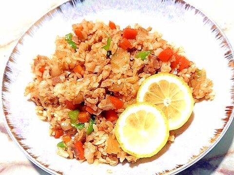 レトロな喫茶店風?豚こまと野菜のドライカレー♪